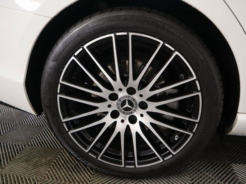 Certified 2024 Mercedes-Benz C 300 4MATIC Sedan image 32