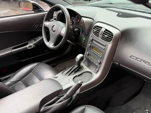 Used 2006 Chevrolet Corvette Convertible w/ Preferred Equipment Group image 25