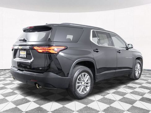 Used 2023 Chevrolet Traverse LT FWD image 19