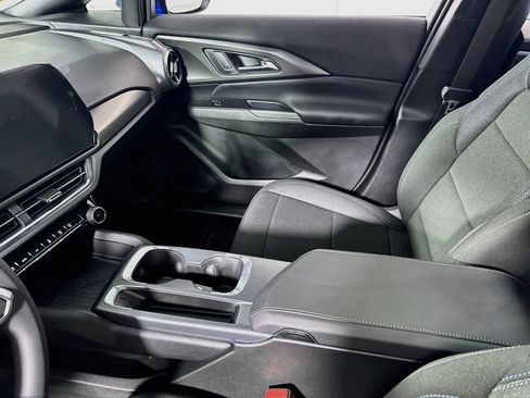 Used 2026 Chevrolet Equinox EV LT image 22