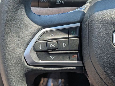 Used 2022 Jeep Compass Latitude AWD/4WD image 21