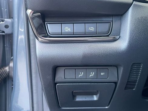 Used 2025 MAZDA CX-30 AWD 2.5 S w/ Preferred Package image 14