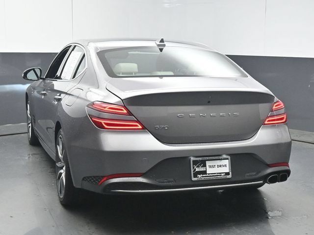Used 2023 Genesis G70 2.0T RWD image 6