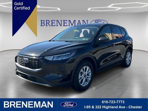 Certified 2025 Ford Escape Active w/ Cold Weather Package image 1