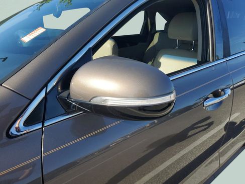 Used 2019 Kia Sorento EX FWD image 11