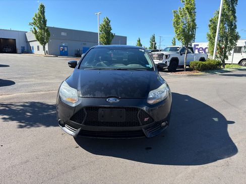 Used 2013 Ford Focus ST FWD image 2