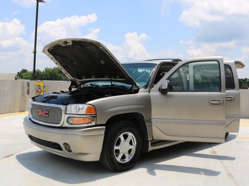 Used 2001 GMC Yukon XL Denali AWD/4WD image 66