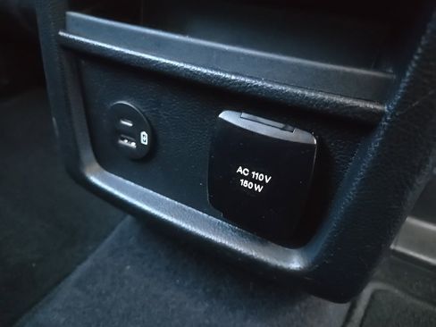 Used 2022 Ford Edge Titanium w/ Equipment Group 301A image 81