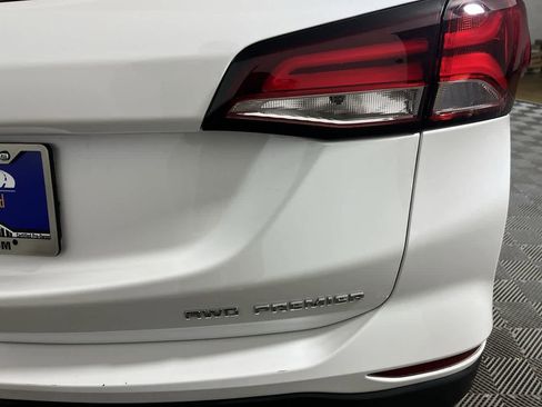 Used 2022 Chevrolet Equinox Premier image 12