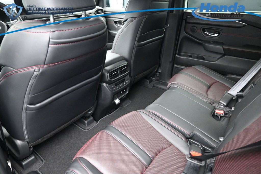 New 2026 Honda Pilot Black Edition image 26