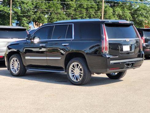 Used 2018 Cadillac Escalade 2WD image 7