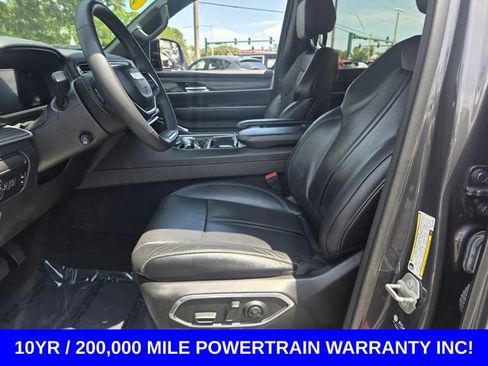 Used 2024 Jeep Wagoneer L Series II RWD image 9