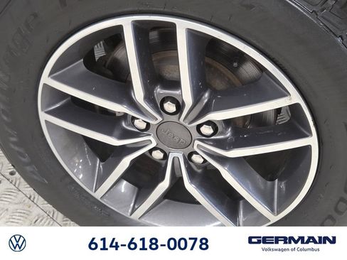 Used 2020 Jeep Grand Cherokee Laredo w/ Quick Order Package 2BN North AWD/4WD image 13