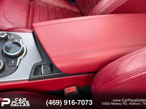 Used 2019 Alfa Romeo Stelvio Ti Sport w/ Quick Order Package 22S Sport AWD/4WD image 17