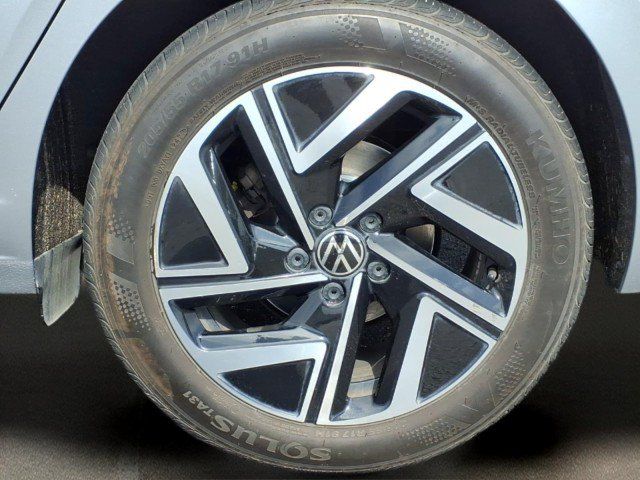 Certified 2023 Volkswagen Jetta SEL FWD image 9