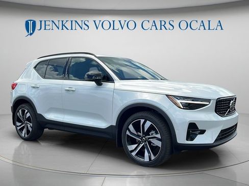 New 2026 Volvo XC40 B5 Plus w/ Climate Package AWD/4WD image 1