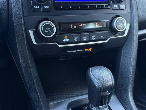 Used 2019 Honda Civic LX image 22
