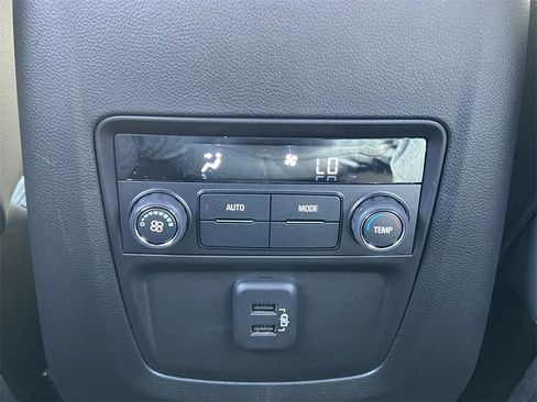 Used 2024 Buick Enclave Essence w/ Sport Touring Edition image 23