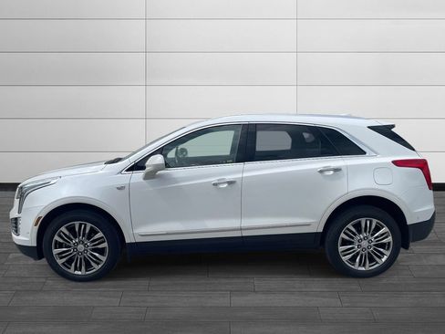 Used 2019 Cadillac XT5 Premium Luxury w/ Driver Assist Package FWD image 2