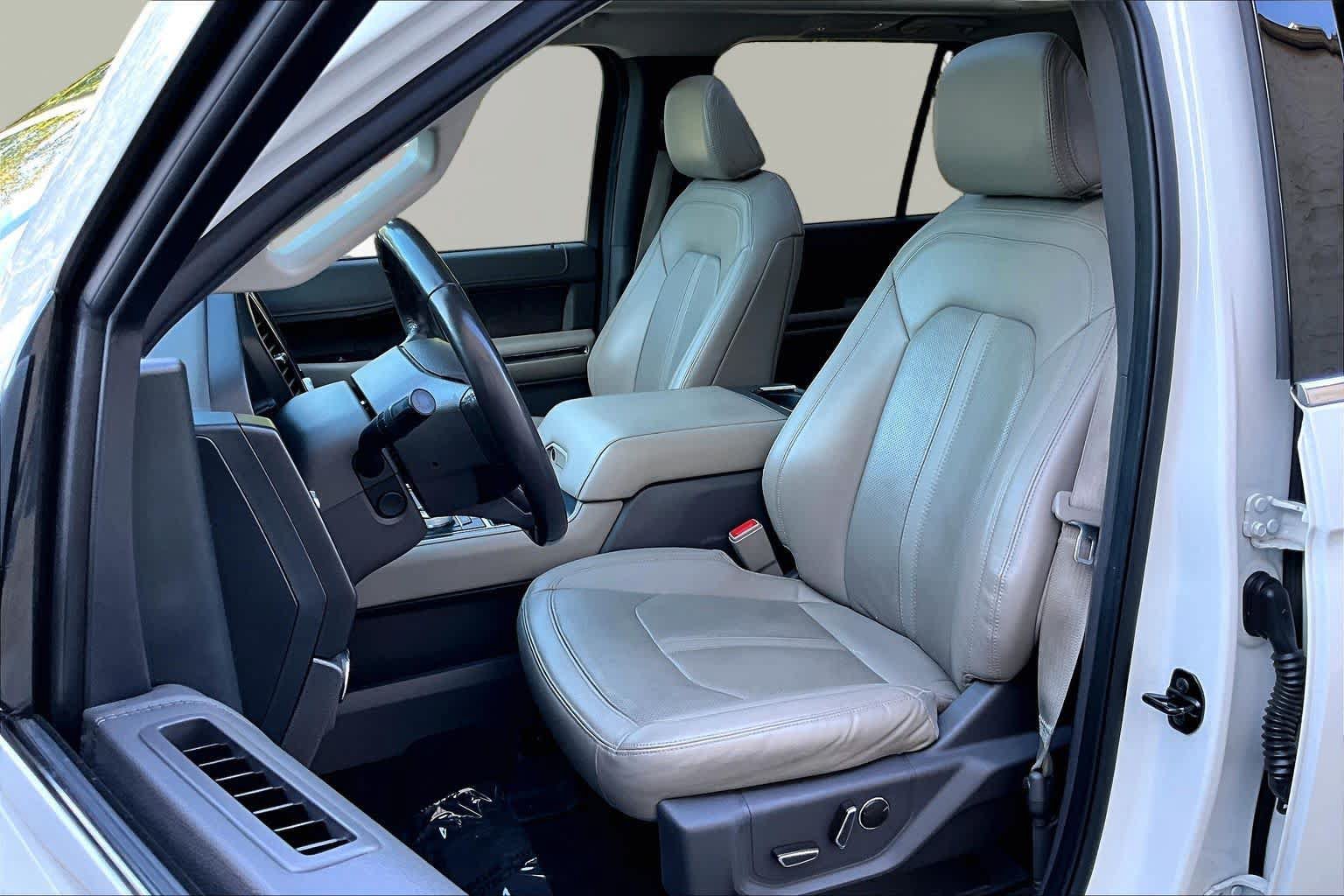 Used 2021 Ford Expedition Limited RWD image 8