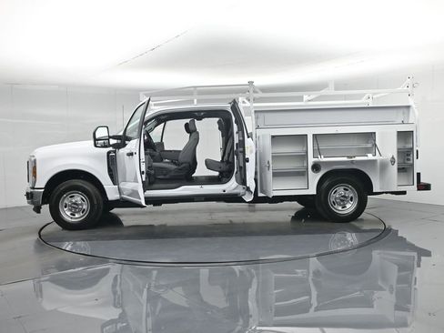 New 2026 Ford F250 XL RWD image 34