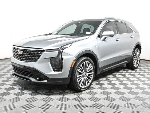 New 2024 Cadillac XT4 Premium Luxury image 3