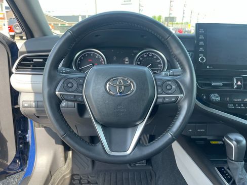 Used 2023 Toyota Camry XLE w/ Cold Weather Package FWD image 25