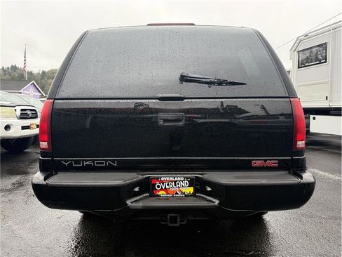 Used 1999 GMC Yukon Denali image 10