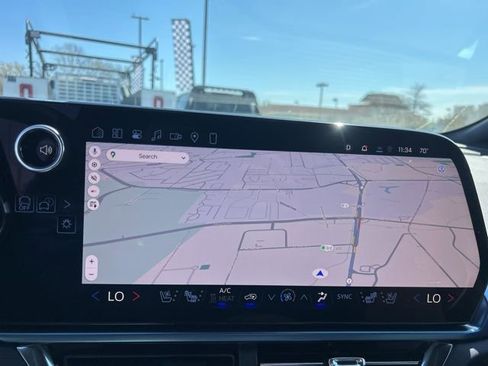 New 2026 Chevrolet Equinox EV LT w/ Convenience Package II image 21