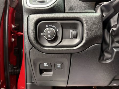 New 2026 RAM 1500 Express image 21