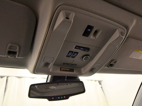 Used 2020 GMC Yukon Denali w/ Denali Ultimate Package image 28