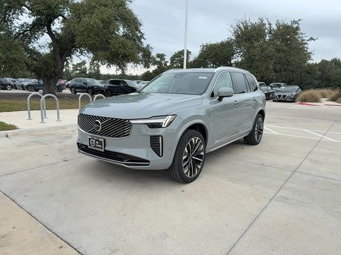 Used 2026 Volvo XC90 B6 Ultra w/ Protection Package AWD/4WD image 2