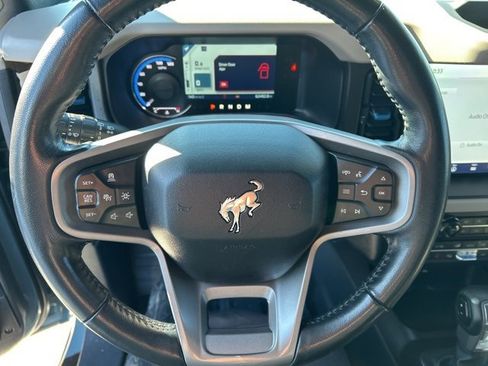 Used 2023 Ford Bronco Wildtrak image 24