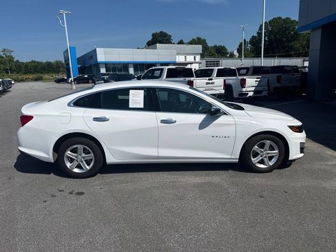 Used 2024 Chevrolet Malibu LS w/ Driver Confidence Package FWD image 8