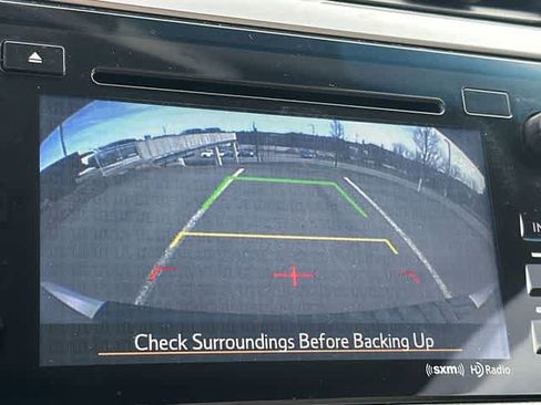 Used 2017 Subaru Outback 2.5i Premium image 11