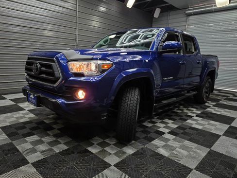 Used 2022 Toyota Tacoma SR5 AWD/4WD image 40