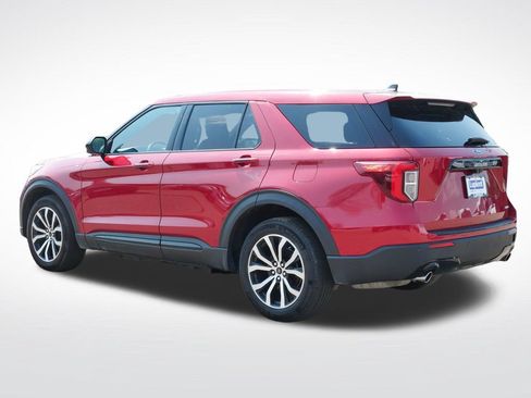 Certified 2022 Ford Explorer ST-Line AWD/4WD image 4