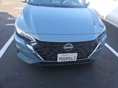 Used 2024 Nissan Sentra SV FWD image 9