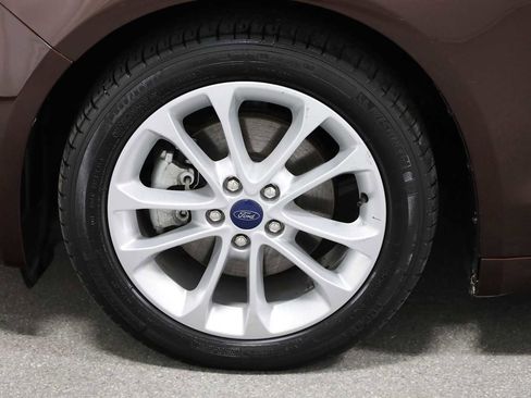 Used 2019 Ford Fusion SE image 45