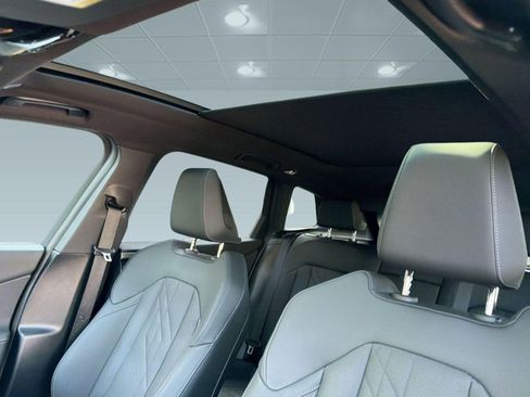 Used 2025 BMW X3 xDrive30i w/ Premium Package image 15