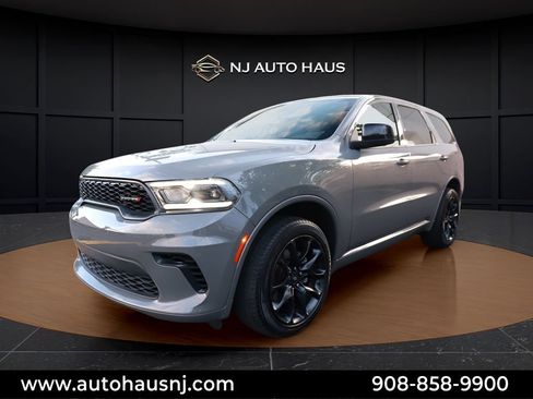 Used 2025 Dodge Durango GT AWD/4WD image 4