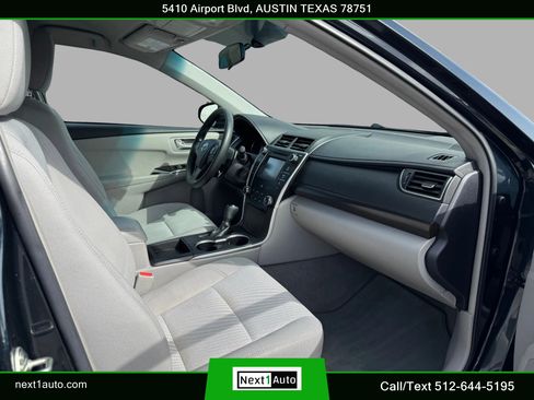 Used 2017 Toyota Camry LE FWD image 25