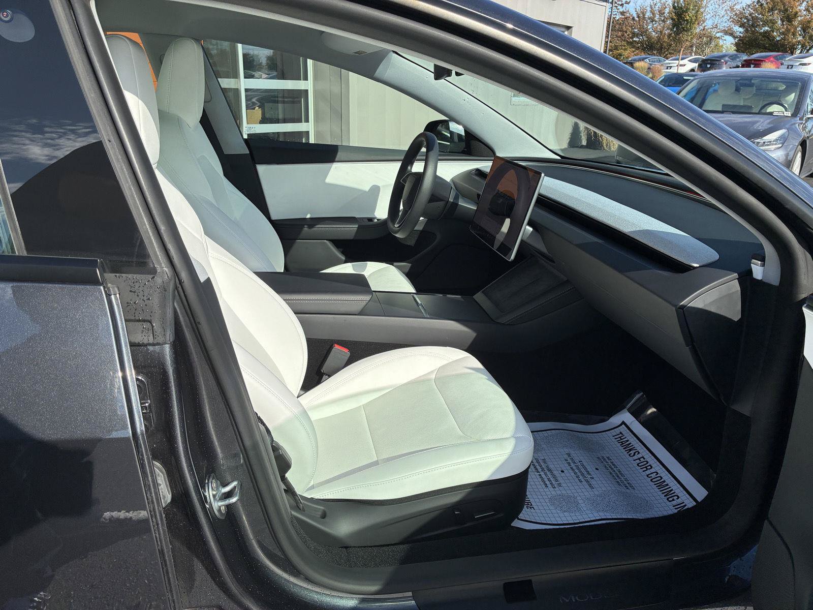 Used 2025 Tesla Model 3 Long Range RWD image 12