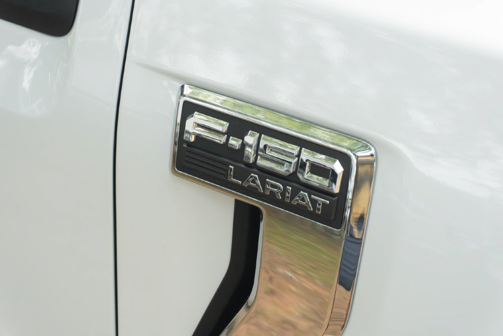 Used 2025 Ford F150 Lariat w/ Equipment Group 501A Mid AWD/4WD image 5
