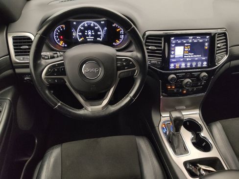 Used 2020 Jeep Grand Cherokee Altitude AWD/4WD image 22