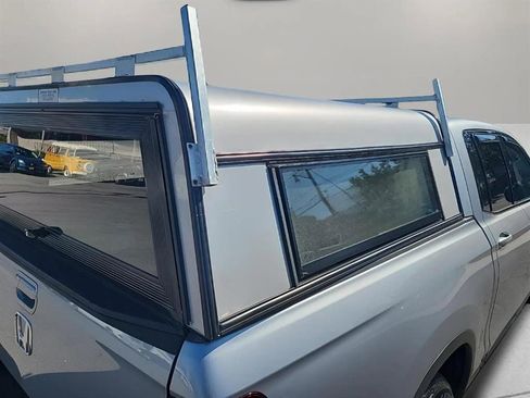 Used 2019 Honda Ridgeline Sport image 10