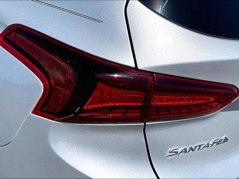 Used 2019 Hyundai Santa Fe Limited FWD image 23