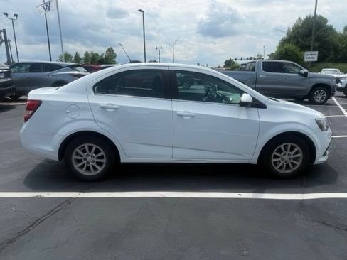 Used 2017 Chevrolet Sonic LT FWD image 7