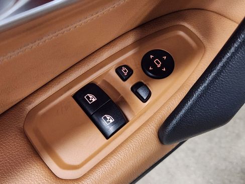 Used 2019 BMW Z4 sDrive30i w/ Executive Package RWD image 45