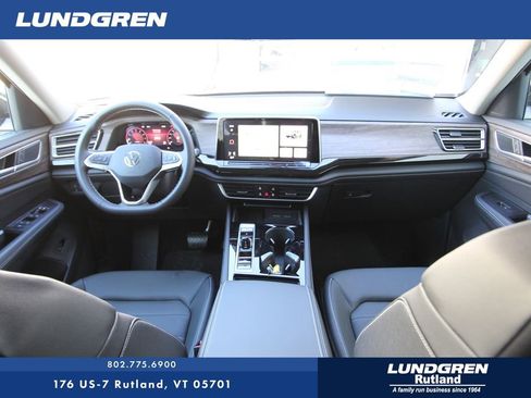 New 2026 Volkswagen Atlas SEL image 2